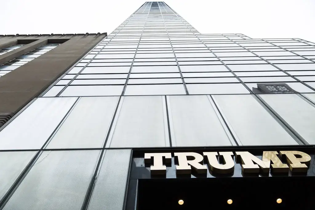 上任第 154 天，特朗普还完了 1 个多亿美元的欠款