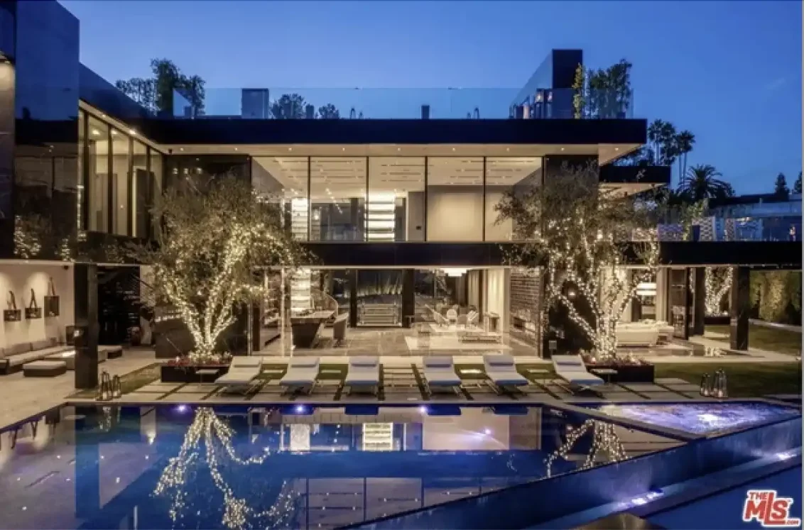 当佳士得可以用加密货币买房，RWA 赛道的新里程碑