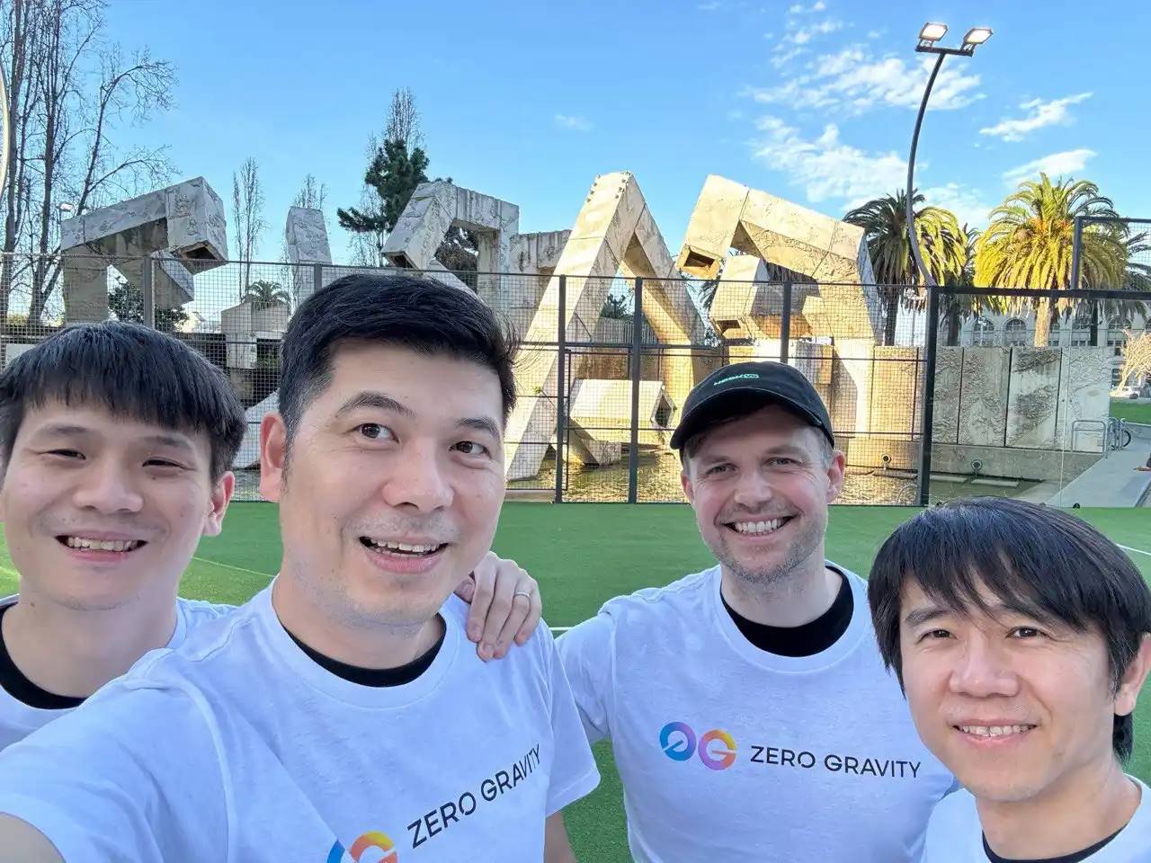 对话 0G Labs CEO：2 年内追平 Web2 AI，AI 公共产品的「零重力」实验